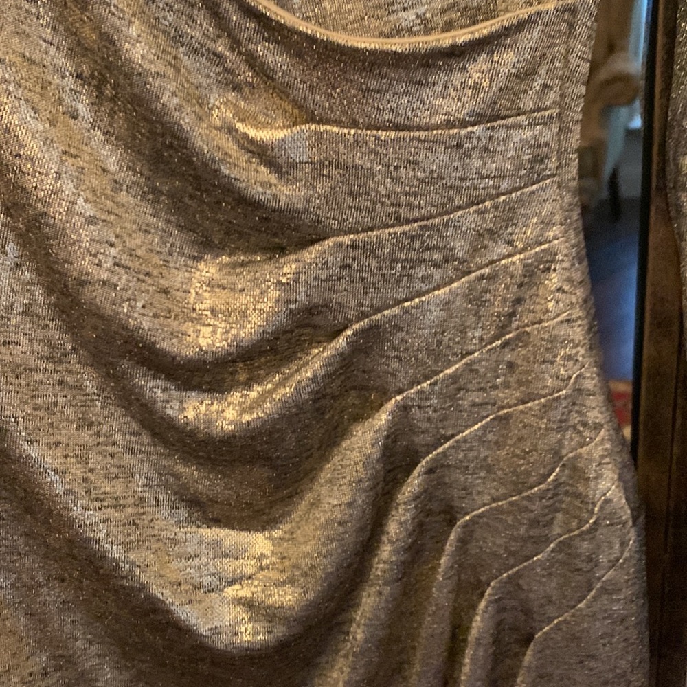 Calvin Klein dress in gold . Size 6 - Picture 3 of 4